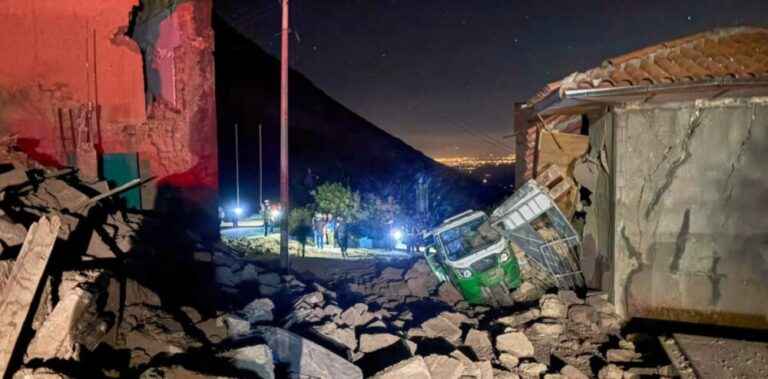 Sismo de 5,5 deja al menos cinco muertos y más de 20 heridos en Perú