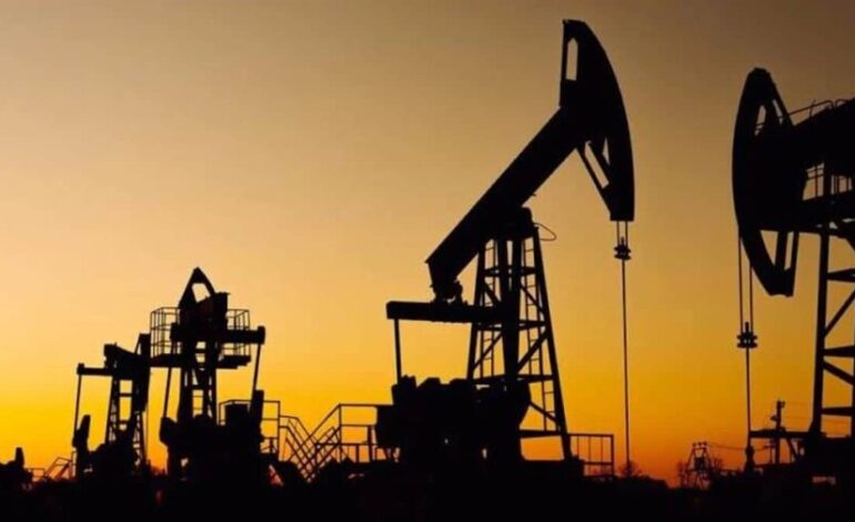 Petróleo cae por expectativas de una desescalada en Oriente Medio