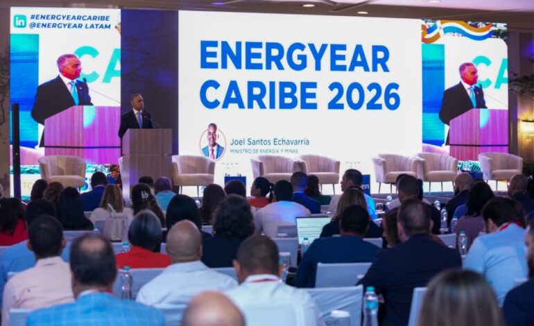 Joel Santos destaca planificación energética de largo plazo