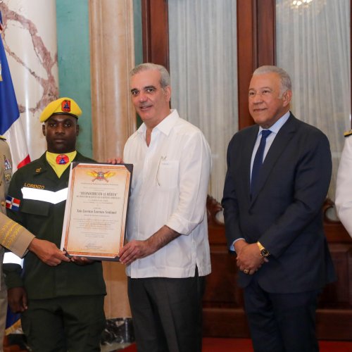 Venezuela honra a República Dominicana como «Héroe Nacional»