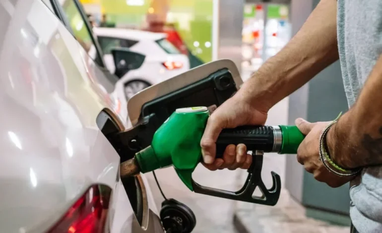 Combustibles mantienen precios de gasolinas y GLP, pero suben avtur, kerosene y fuel oil