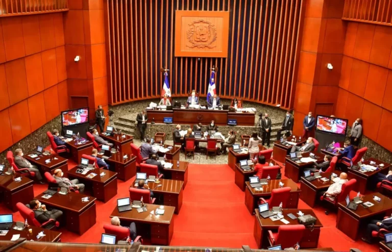 Senado recibe 18 propuestas del Poder Ejecutivo para modificar el nuevo Código Penal