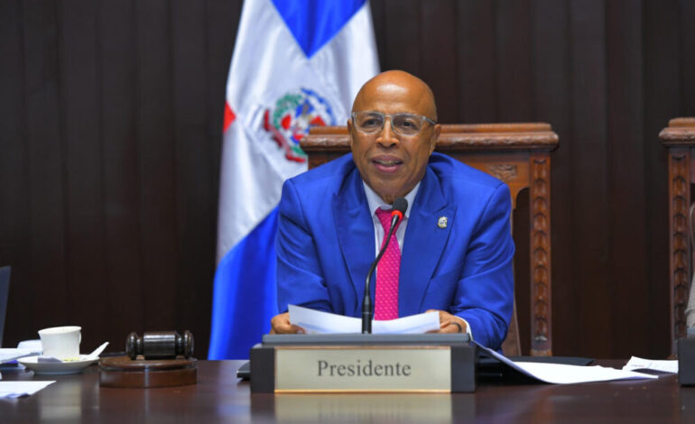 Diputados aprueban ley que instituye el Día del Geriatra