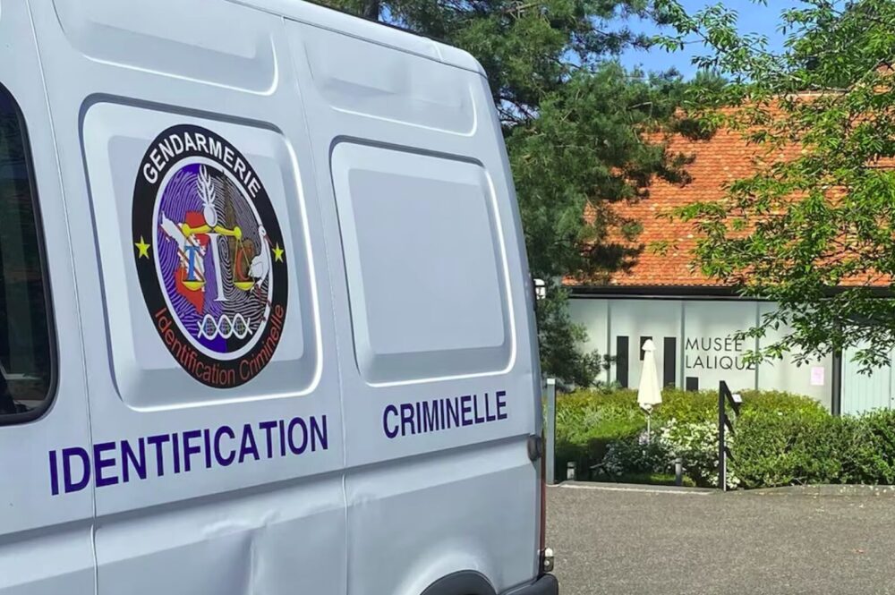 Roban joyas valoradas en millones del Museo Lalique