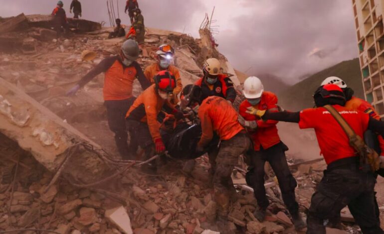 Suben a 4,333 los muertos por terremotos en Venezuela