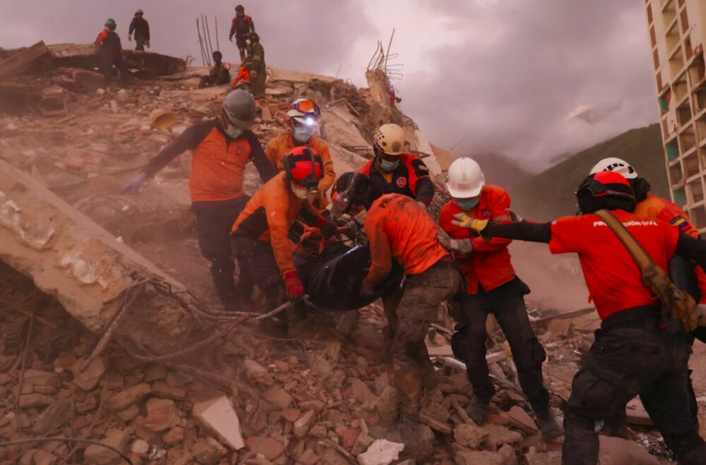 Suben a 4,333 los muertos por terremotos en Venezuela