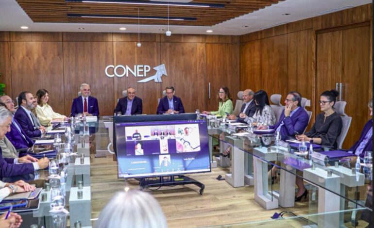 Educación y CONEP fortalecen alianza para impulsar el talento y la formación de los jóvenes