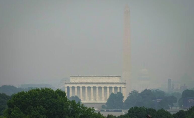 Humo de incendios mantiene alerta por mala calidad del aire en EE. UU.