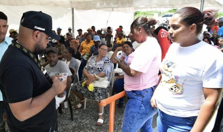 Más de 1,100 personas reciben la nueva cédula durante operativo especial de la JCE en Pedro Corto