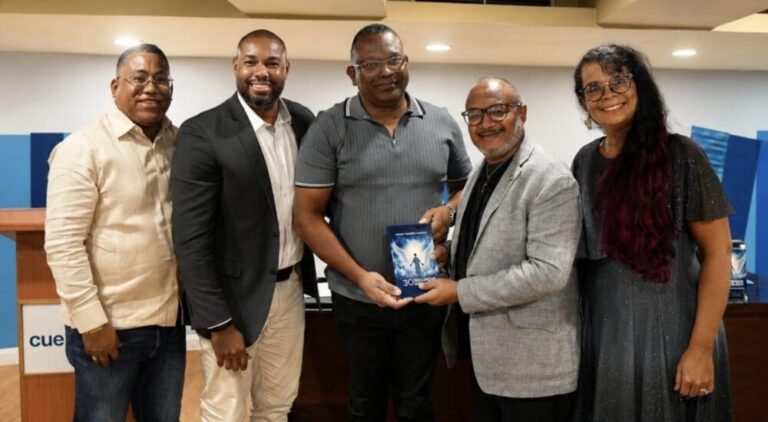 «Danny Ramírez conmueve con el lanzamiento de ’30 Segundos en el Cielo'».