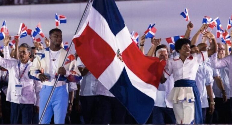 República Dominicana desfila con orgullo en la apertura de Santo Domingo 2026