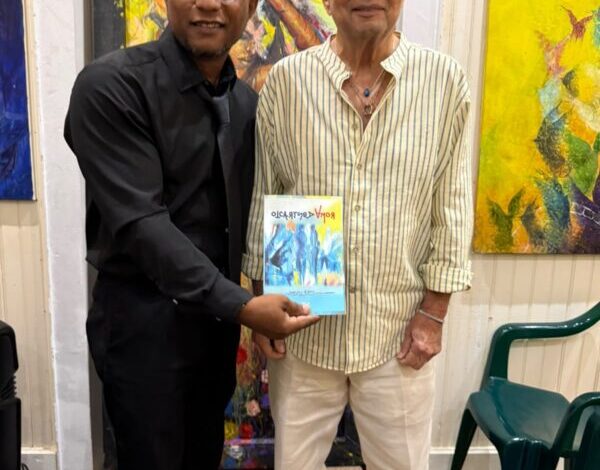 Carlos Abad presenta tres poemarios en Puerto Rico