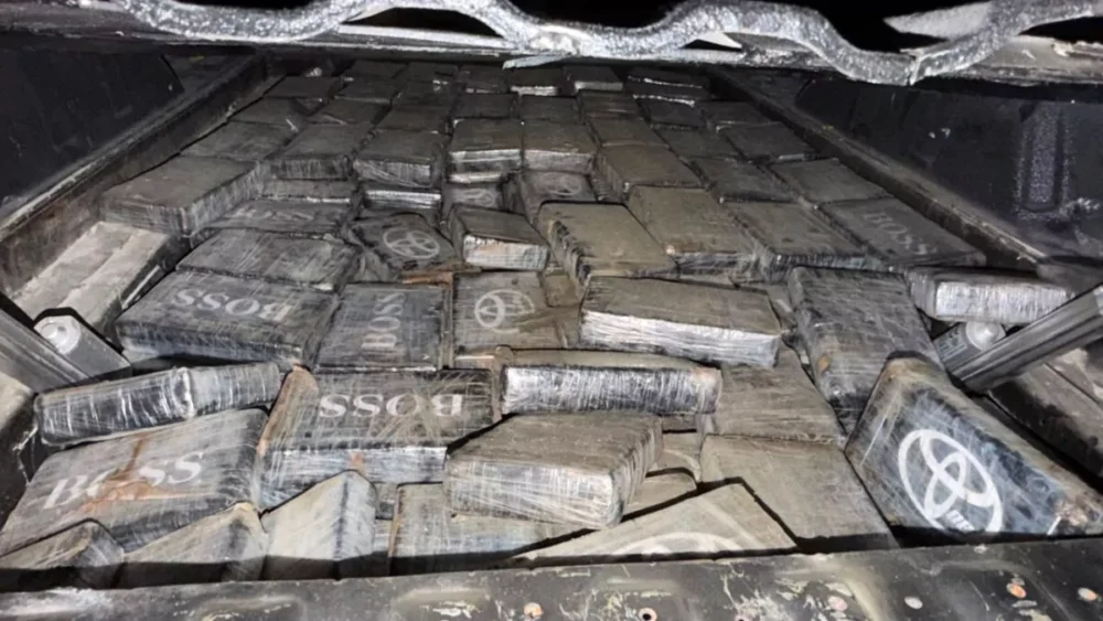 DNCD ocupa 237 paquetes de presunta cocaína en Santo Domingo; hay tres detenidos