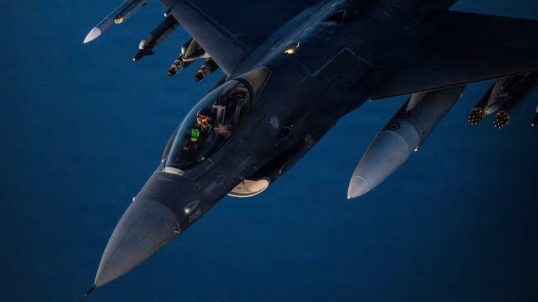 EE.UU. lanza nueva ofensiva contra Irán y bombardea objetivos militares estratégicos
