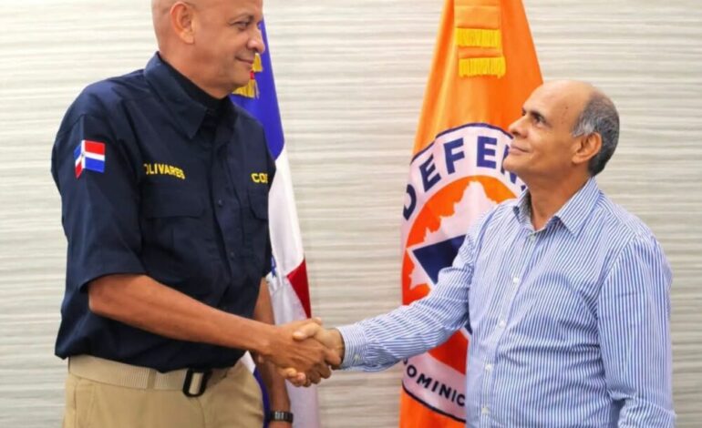 Defensa Civil y COE fortalecen coordinación ante emergencias