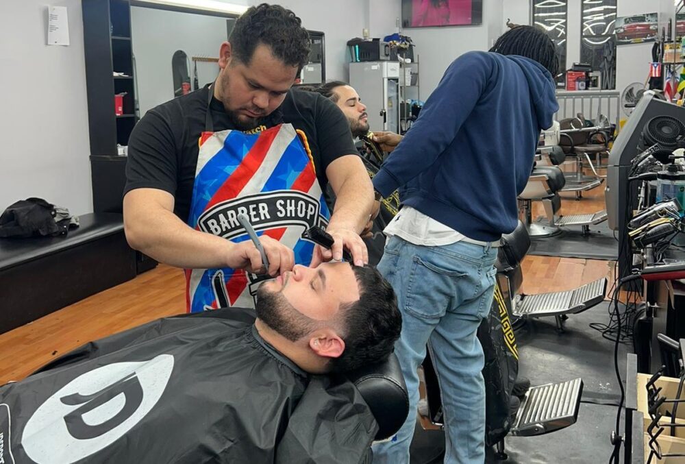 Venezolano convierte su historia de migración y supervivencia en un proyecto de ayuda social