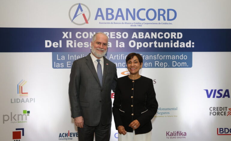 ABANCORD reconoce gestión de Alejandro Fernández en la SB