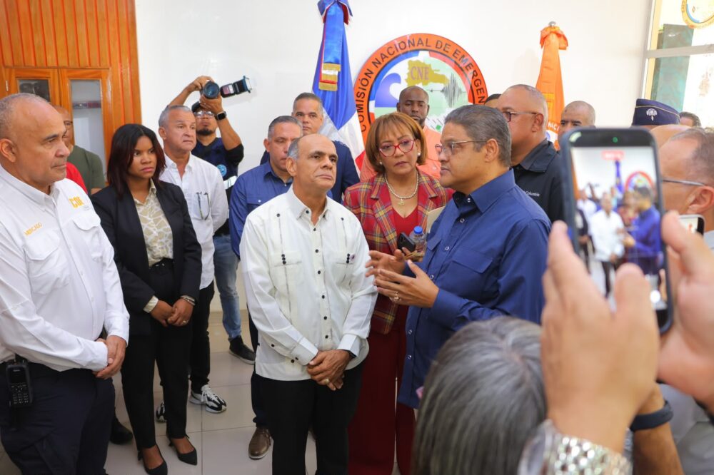 Carlos Paulino asume el mando de la Defensa Civil y la CNE