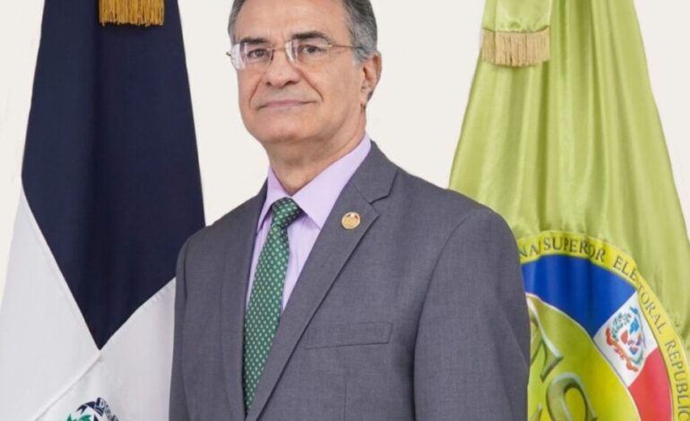 Camacho Hidalgo logra 75 % de valoración positiva