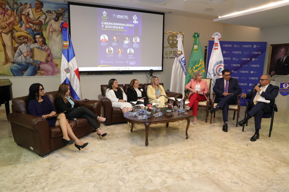 UNAPEC analiza retos de la cibercriminalidad