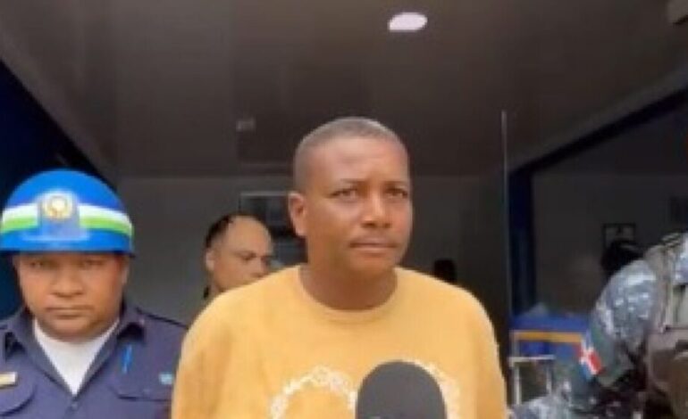 Se entrega “El Piñero”, acusado de matar a joven de 29 años en Yamasá