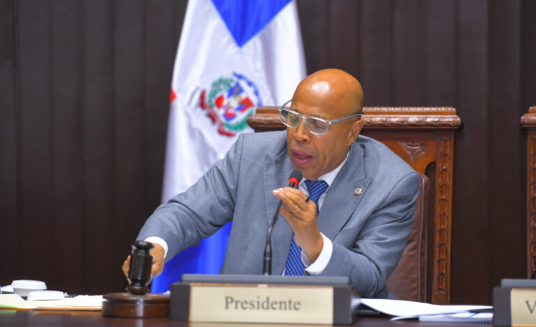 Diputados reconocen a atletas dominicanos medallistas en los Juegos Santo Domingo 2026