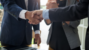 Político y empresario: dos formas distintas de ejercer el poder