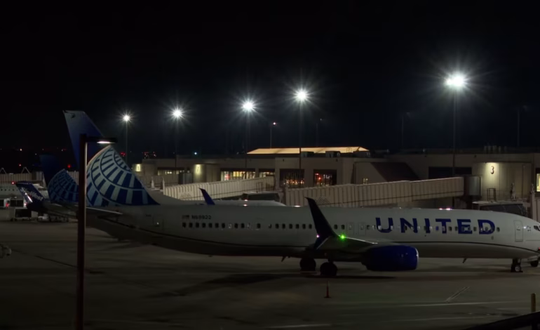 Fuertes turbulencias dejan cinco heridos y obligan a desviar 22 vuelos en Estados Unidos