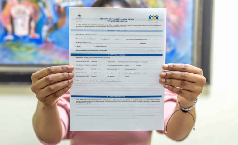 DGCP suspende proveedores vinculados a 11 senadores