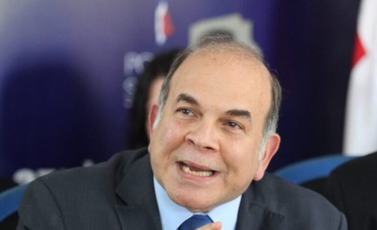 Vinicio Castillo pide revisar licitación de Indotel a empresa vietnamita por razones de seguridad nacional