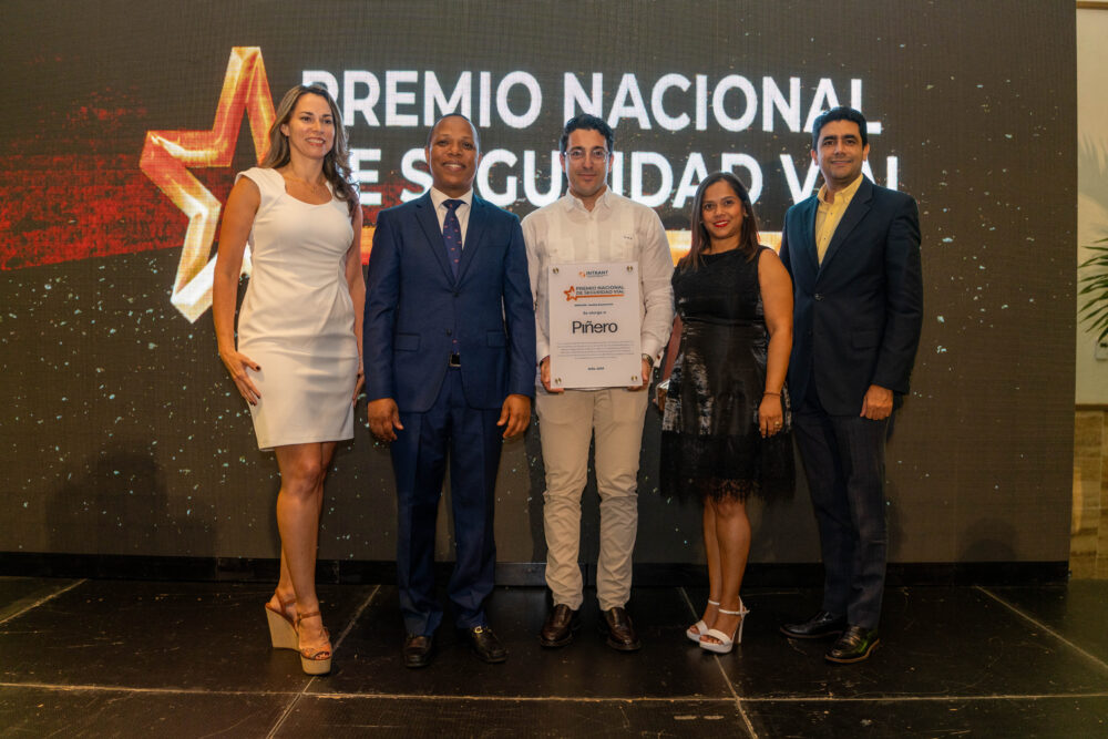 Piñero y Solbus reciben reconocimiento del Intrant por sus buenas prácticas en seguridad vial
