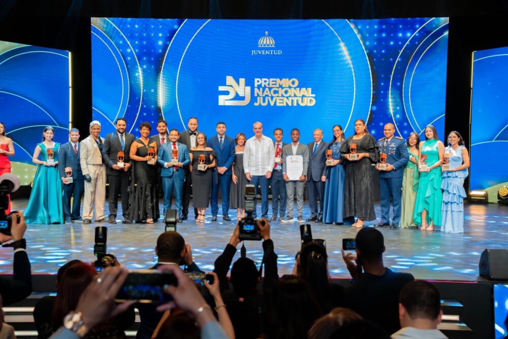 Lanzan el miércoles 31.ª edición del Premio Nacional de la Juventud