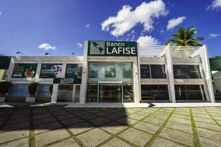 PCR mejora perspectiva de Banco Lafise a positiva
