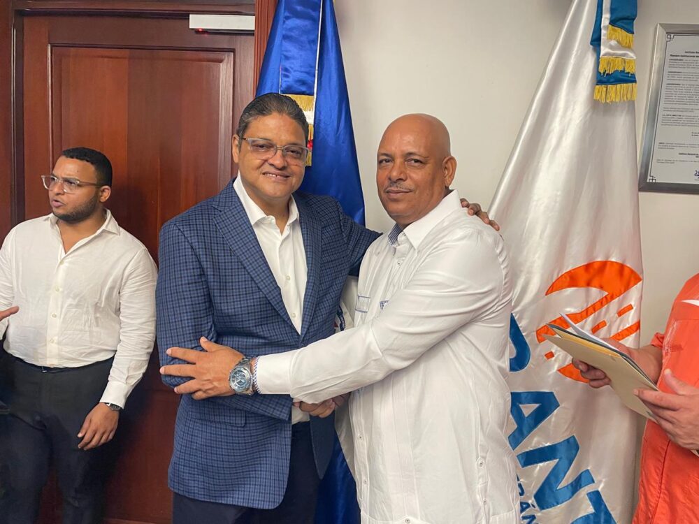 UNET respalda a Juan Manuel Méndez García