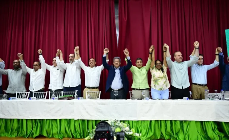 Leonel Fernández afirma que la Fuerza del Pueblo va por la mayoría en 2028