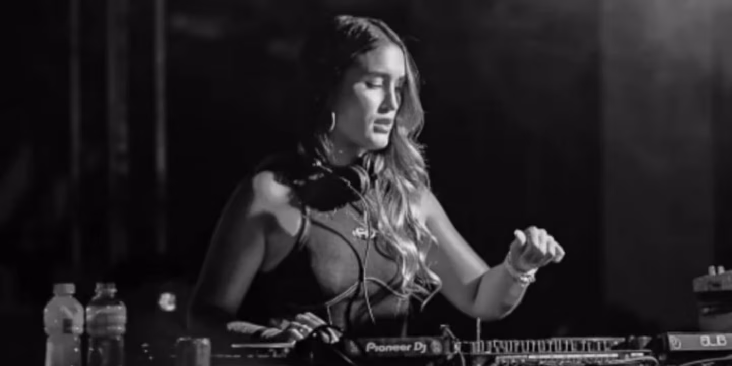 Hallan a DJ Catalina Ortiz entre los escombros