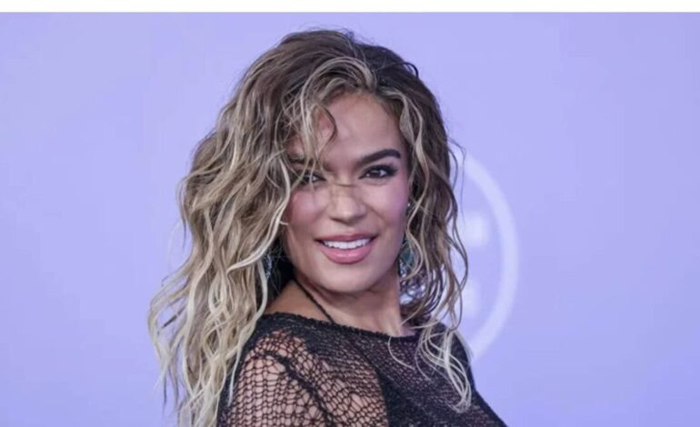 Karol G revela las colaboraciones de su nuevo álbum con Bruno Mars y Drake