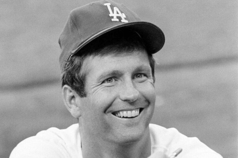 Muere Tommy John, el lanzador que cambió el béisbol para siempre