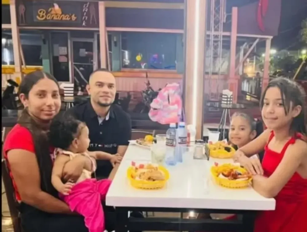 Tragedia en Mao: pareja y sus tres hijas mueren atrapadas en incendio