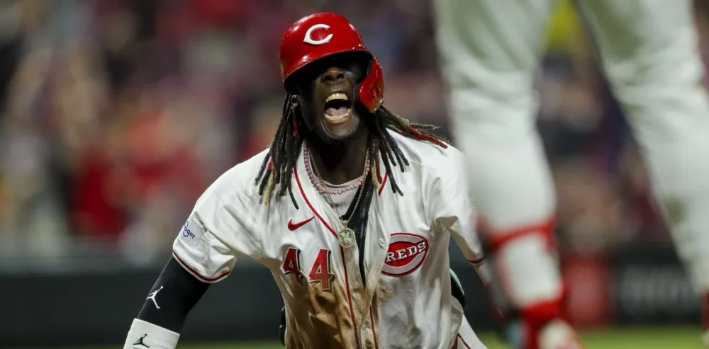 Elly De La Cruz hace historia con los Rojos al completar el 30-30