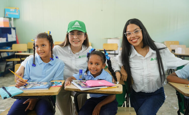 Cementos Progreso beneficia a 2,500 estudiantes con operativo de inicio de clases