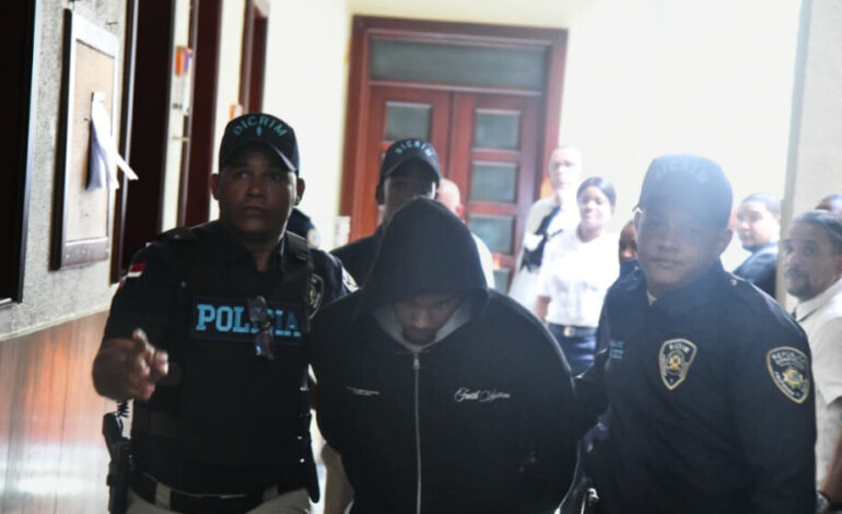 Aplazan para el miércoles coerción contra Lenin Núñez