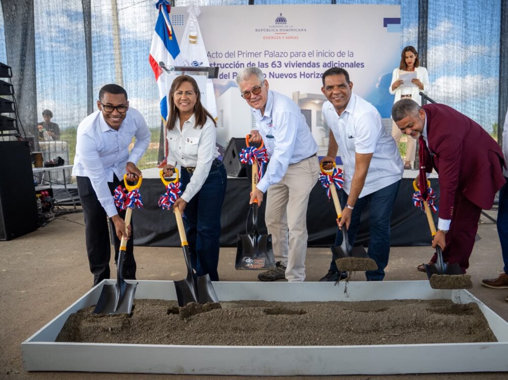 Gobierno amplía reasentamiento en Cotuí con 63 nuevas viviendas