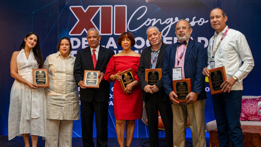 SODOGE reconoce a cinco Maestros de la Geriatría Dominicana