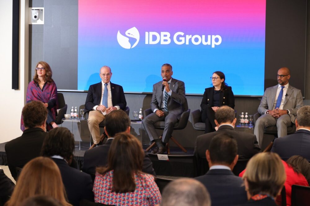 Semana Dominicana analiza oportunidades de RD en minerales críticos y seguridad energética