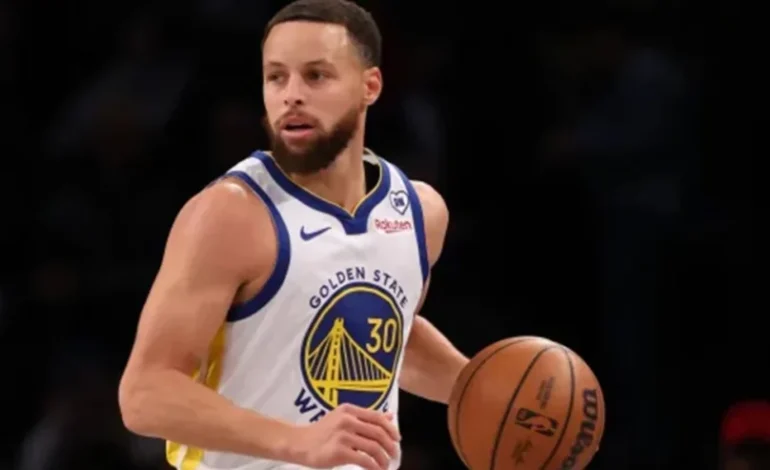 Stephen Curry sigue reinando entre los jugadores mejor pagados de la NBA