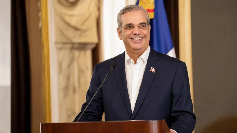 Abinader alcanza 50.3 % de aprobación, según nueva encuesta RD Elige