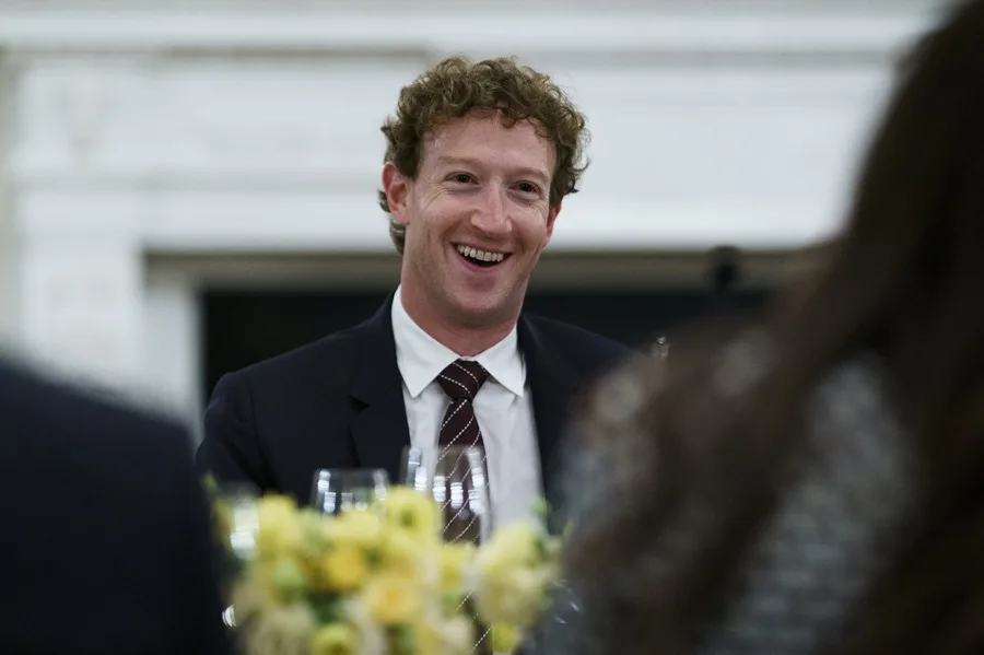 Zuckerberg apuesta por una IA al alcance de todos y habla de “superinteligencia”