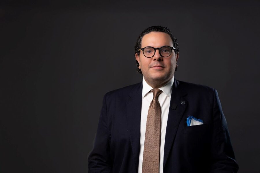 Abinader designa a Víctor Cedeño como nuevo superintendente de Bancos
