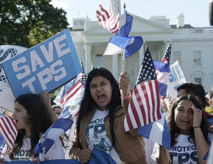 Más de 170 mil salvadoreños enfrentan el fin del TPS y el riesgo de ser deportados de EE.UU.